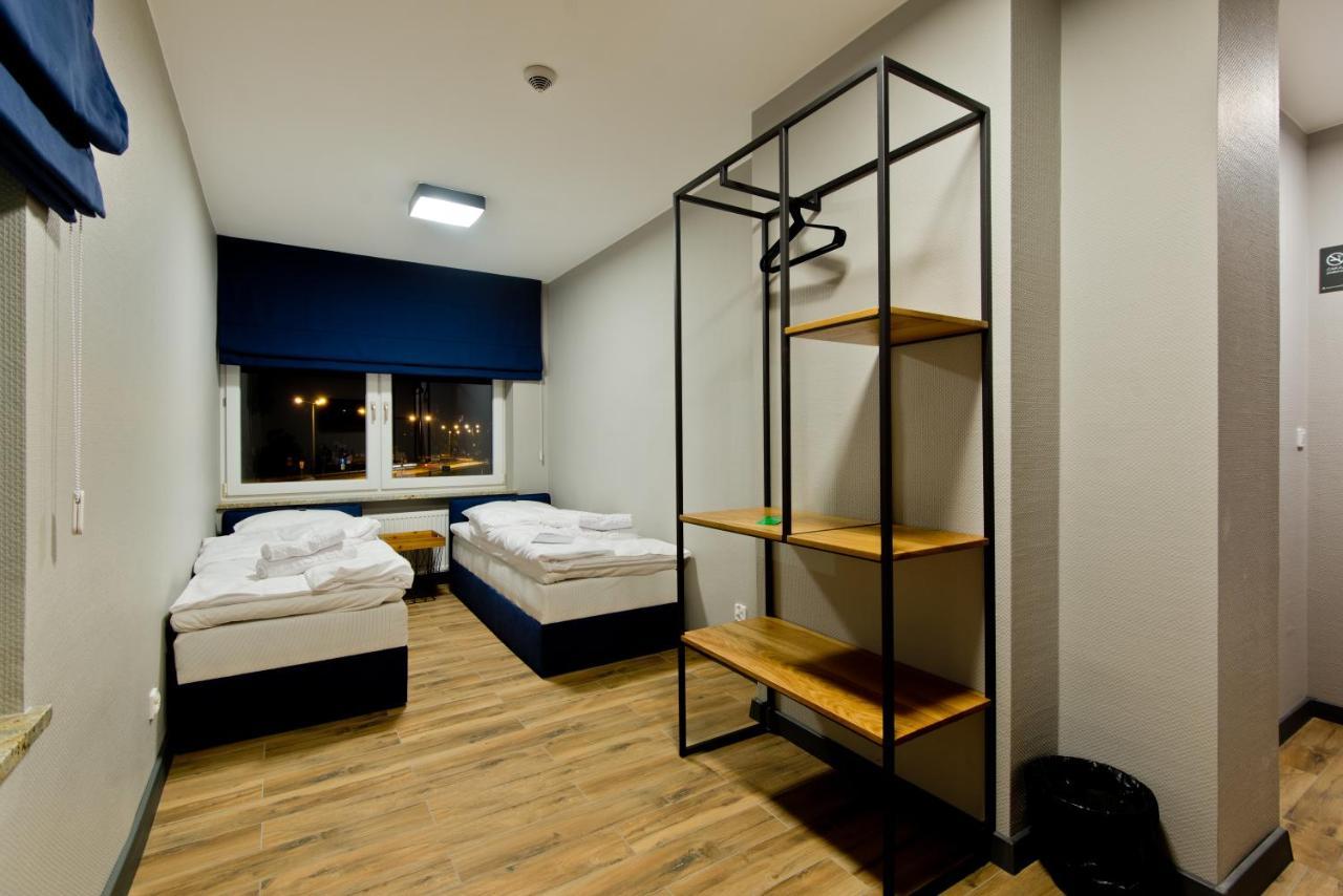 Apartsuites I Sorau Żary Dış mekan fotoğraf A typical room at the hotel